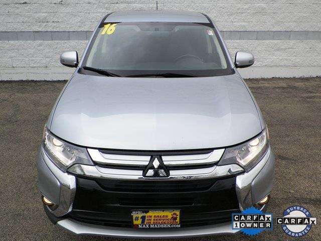 2016 Mitsubishi Outlander SE 4dr SUV